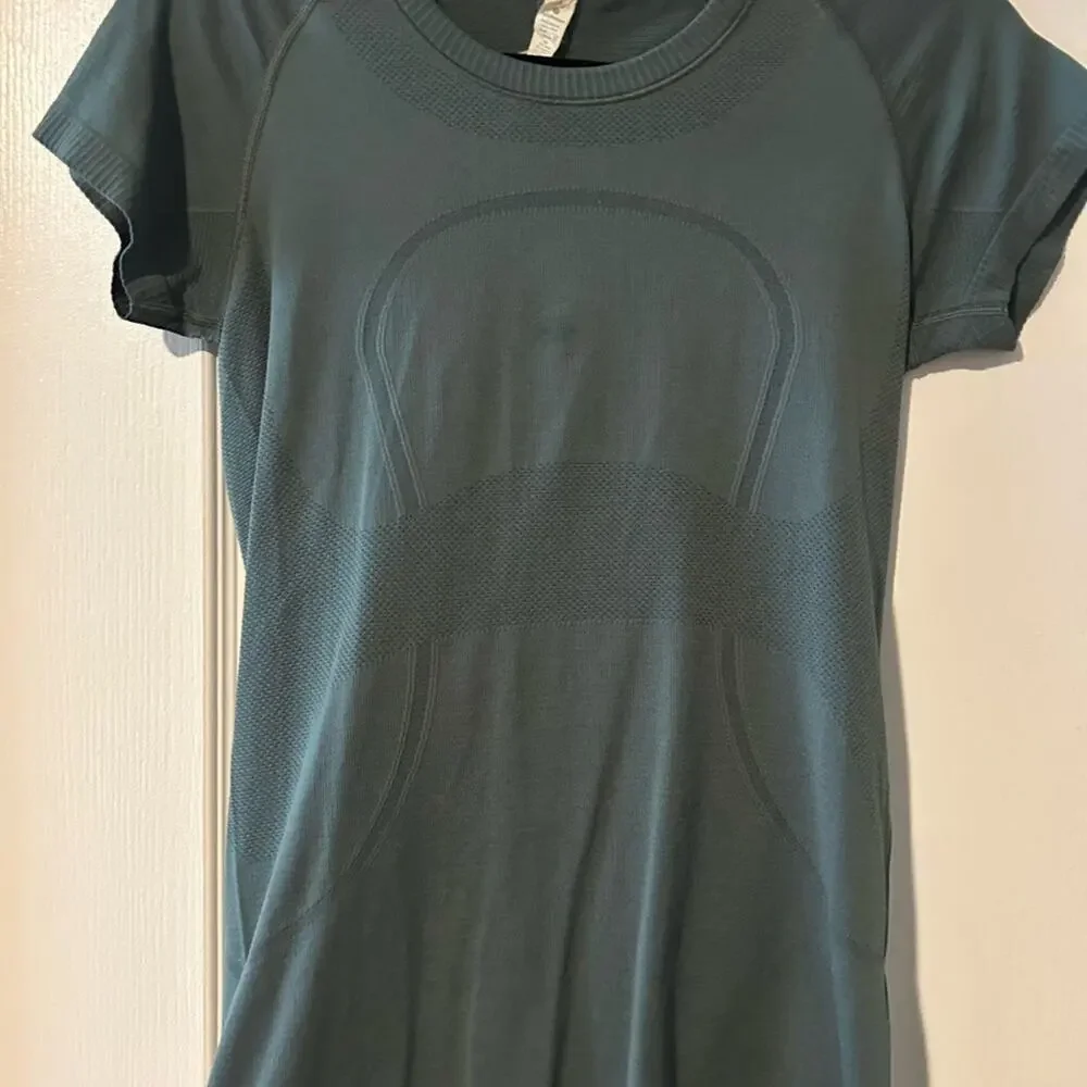 Lululemon Women's Green Top